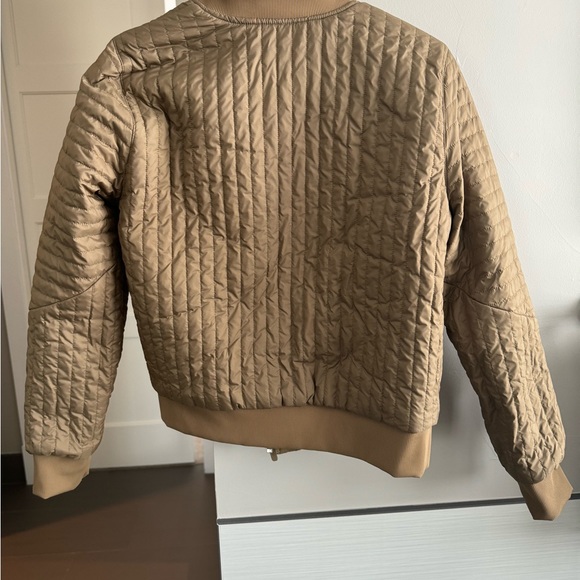 COPY - Lululemon non stop reversible bomber jacket - Picture 9 of 12